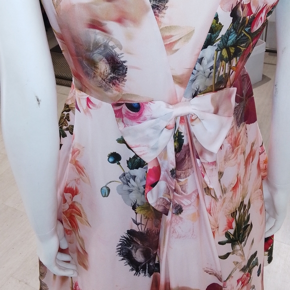 Size UK 10 EU 38 Ted Baker (2) 'Rupin' Pink Opulent Bloom Floral Party Dress - Picture 4 of 14